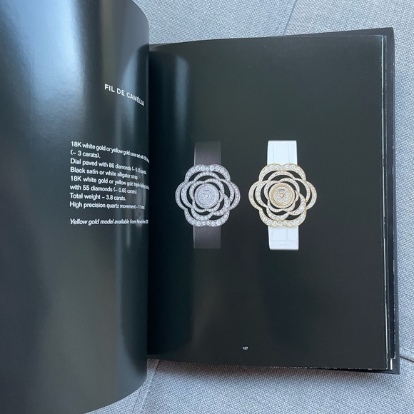 Chanel Vintage Deluxe Watch Book/Catalogue - Picture 6 of 11